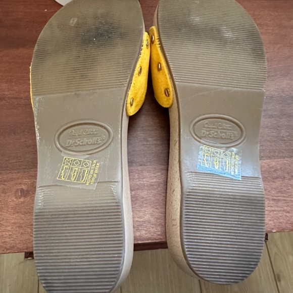 Dr. Scholl's Original Women's Sandals  - Yellow Suede - Size 8 - Picture 2 of 6